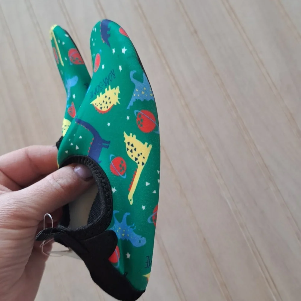 New Beach Water Shoes Quick Dry Non Slip Boys Lightweight Slip On Dinosaur. - Picture 7 of 7